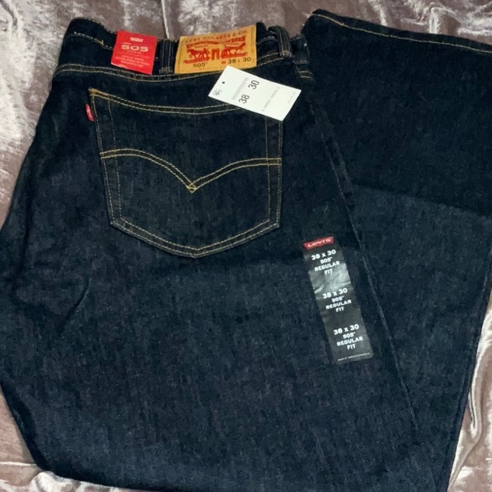Levis 505 NWT jeans
